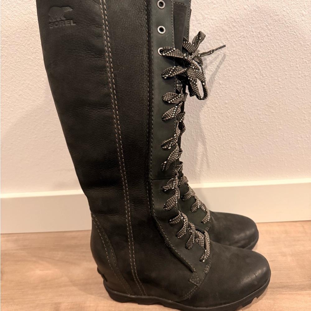 Sorel Women's Black Lace-Up Boots